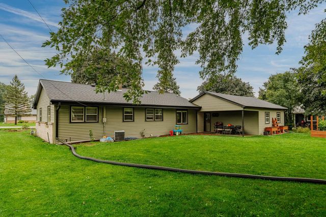 3841 S Sunny Ridge LANE, New Berlin, WI 53151