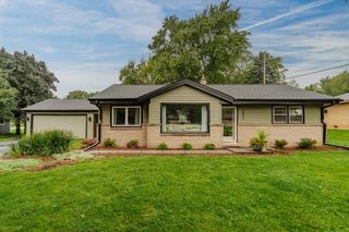 3841 S Sunny Ridge LANE, New Berlin, WI 53151