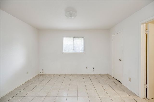 5208 Bogey CT B, Austin, TX 78744