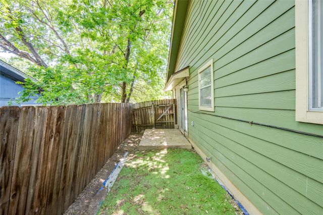 5208 Bogey CT B, Austin, TX 78744