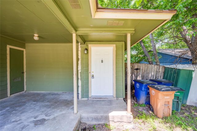 5208 Bogey CT B, Austin, TX 78744