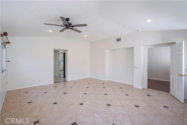 612 S Halliday St, Anaheim, CA 92804