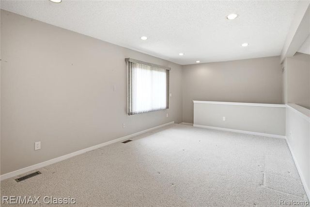 7413 Tall Timbers 178, West Bloomfield, MI 48322