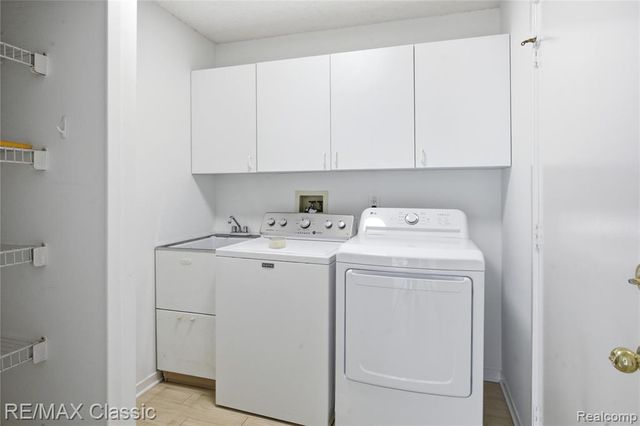 7413 Tall Timbers 178, West Bloomfield, MI 48322