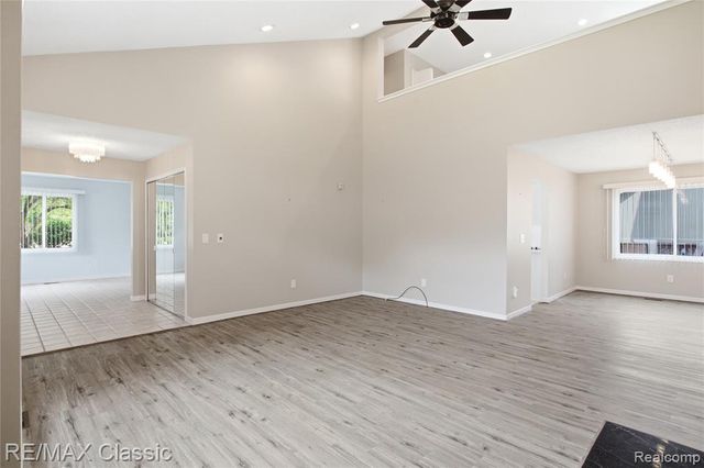 7413 Tall Timbers 178, West Bloomfield, MI 48322