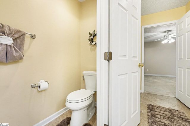 139 Forest Lake Drive, Simpsonville, SC 29681