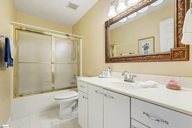 139 Forest Lake Drive, Simpsonville, SC 29681