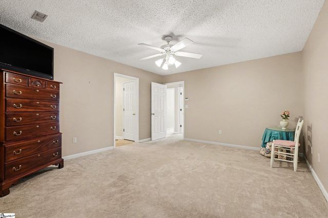 139 Forest Lake Drive, Simpsonville, SC 29681