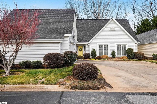 139 Forest Lake Drive, Simpsonville, SC 29681