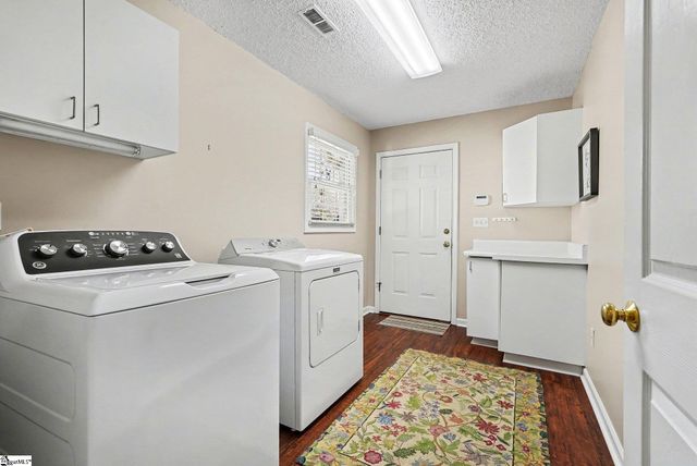 139 Forest Lake Drive, Simpsonville, SC 29681