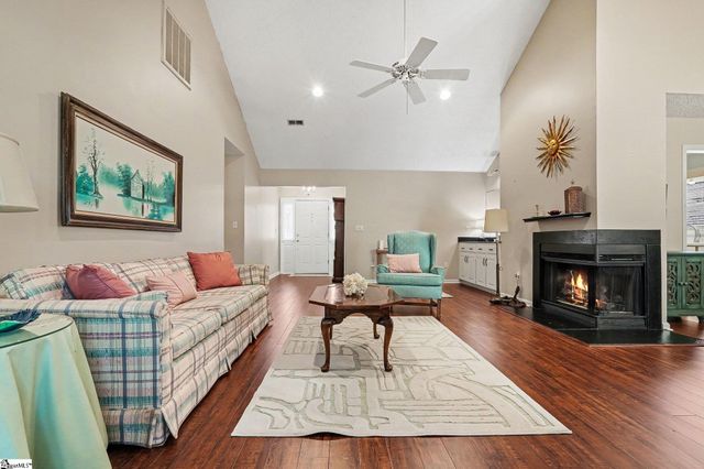 139 Forest Lake Drive, Simpsonville, SC 29681