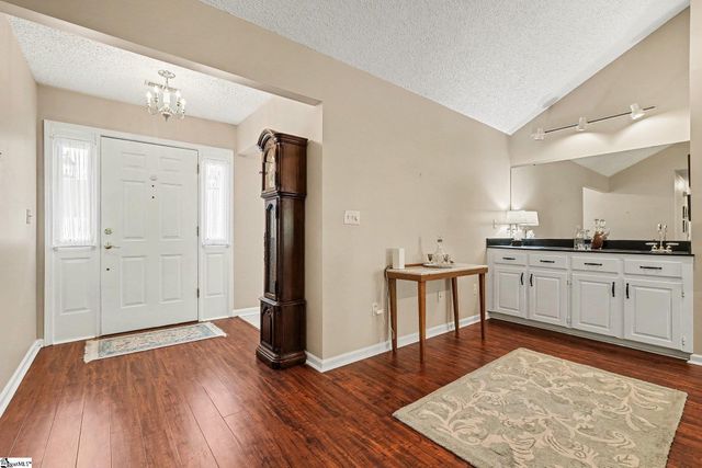 139 Forest Lake Drive, Simpsonville, SC 29681