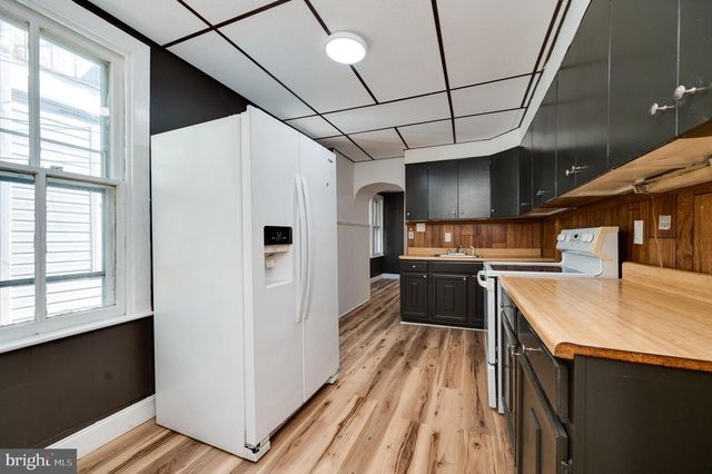 1218 LOCUST ST, Reading, PA 19604