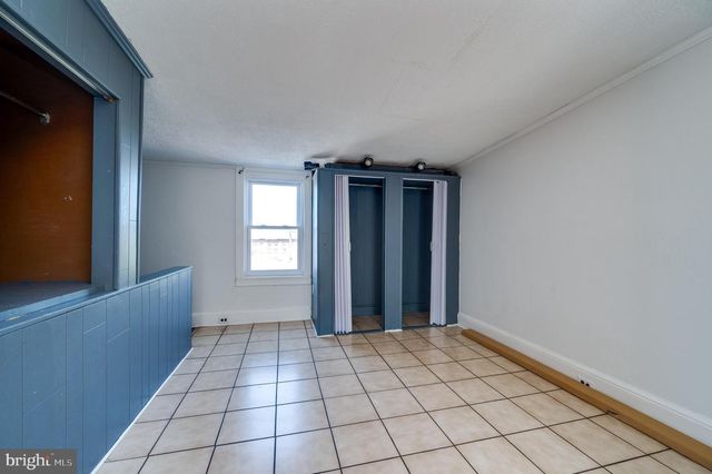 1218 LOCUST ST, Reading, PA 19604