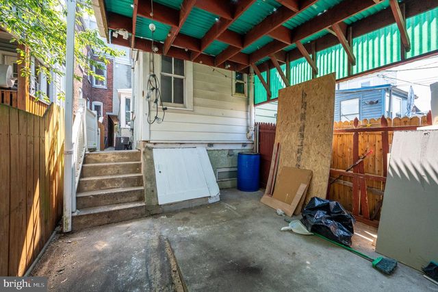 1218 LOCUST ST, Reading, PA 19604