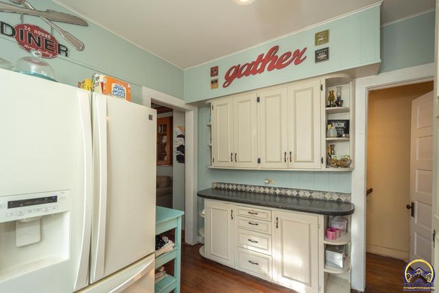 301 Walnut ST, Valley Falls, KS 66088