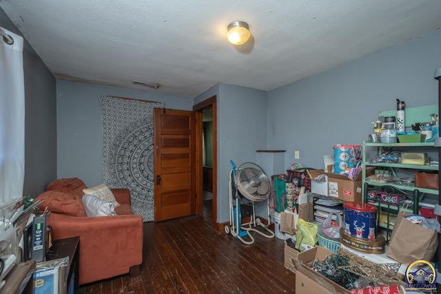 301 Walnut ST, Valley Falls, KS 66088