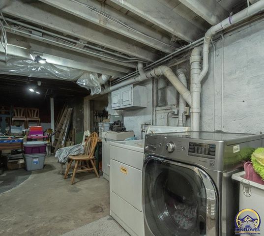 301 Walnut ST, Valley Falls, KS 66088