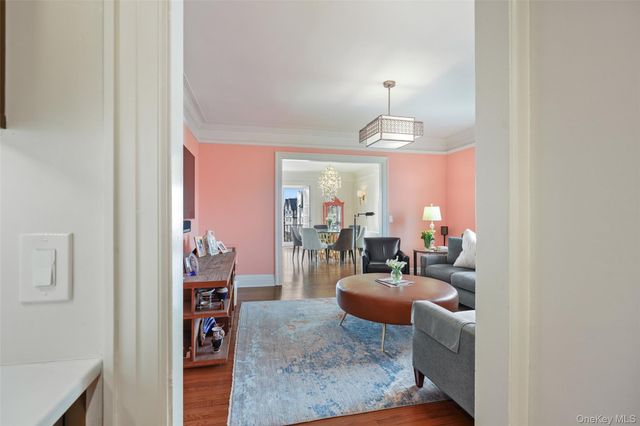 1 Rivermere 5A, Bronxville, NY 10708