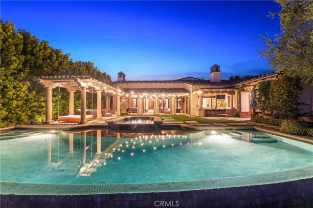 16 Shore Walk, Newport Coast, CA 92657