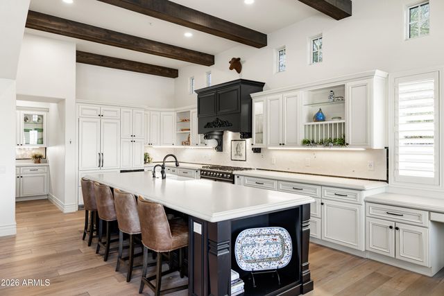9565 E MOUNTAIN SPRING Road, Scottsdale, AZ 85255