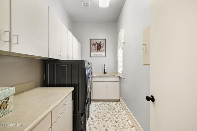 9565 E MOUNTAIN SPRING Road, Scottsdale, AZ 85255