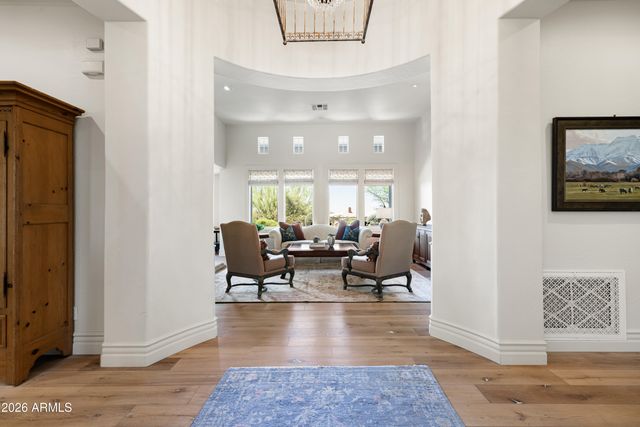 9565 E MOUNTAIN SPRING Road, Scottsdale, AZ 85255