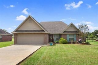 312 Barkley Street, Iowa, LA 70647