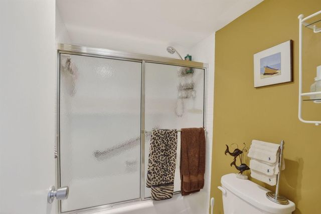 3900 Oaks Clubhouse Drive 410, Pompano Beach, FL 33069
