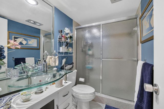 3900 Oaks Clubhouse Drive 410, Pompano Beach, FL 33069