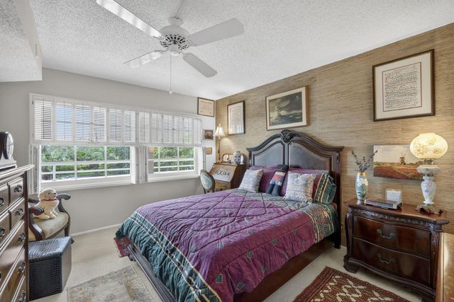 3900 Oaks Clubhouse Drive 410, Pompano Beach, FL 33069