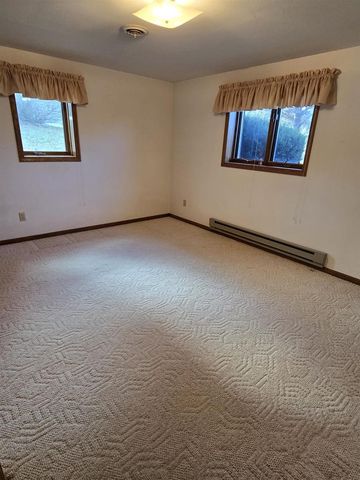 1555 W Golf Drive, Platteville, WI 53818