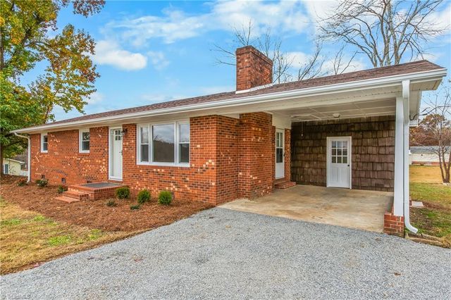 166 Coe Road, Ararat, NC 27007