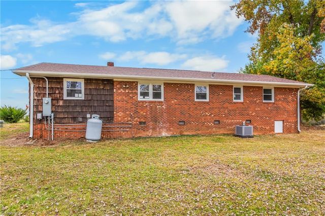 166 Coe Road, Ararat, NC 27007