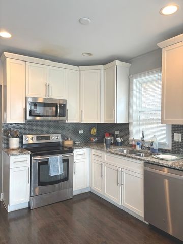 3132 N Lowell Avenue, Chicago, IL 60641