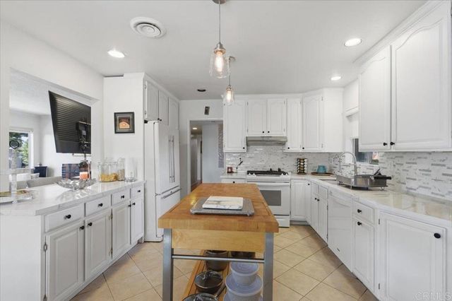 305 Margo Ct, Chula Vista, CA 91910
