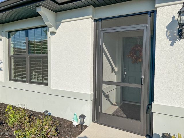 10811 Firebush CIR, North Fort Myers, FL 33917