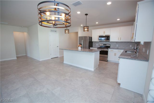 10811 Firebush CIR, North Fort Myers, FL 33917