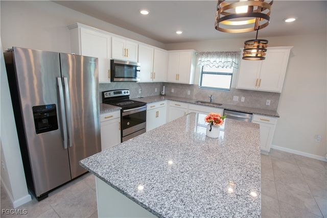 10811 Firebush CIR, North Fort Myers, FL 33917