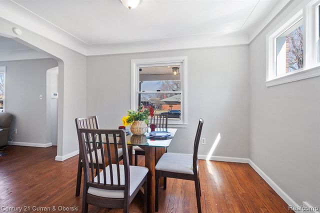 20488 Fleetwood Drive, Harper Woods, MI 48225