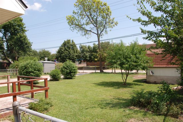 3520 Sunnydale Lane, Denton, TX 76209
