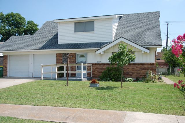 3520 Sunnydale Lane, Denton, TX 76209
