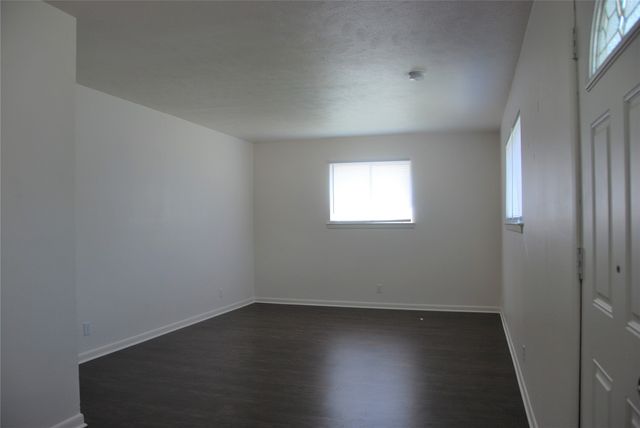3520 Sunnydale Lane, Denton, TX 76209