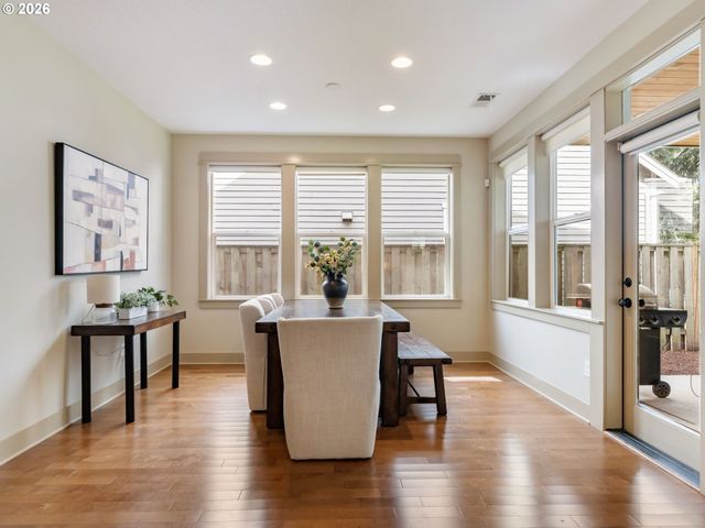 5521 Se STEELE St, Portland, OR 97206