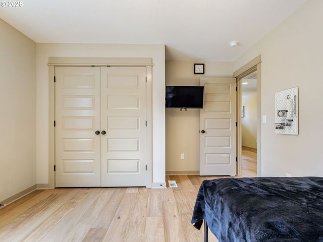 5521 Se STEELE St, Portland, OR 97206