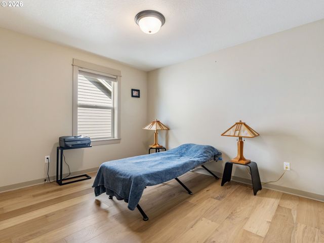 5521 Se STEELE St, Portland, OR 97206