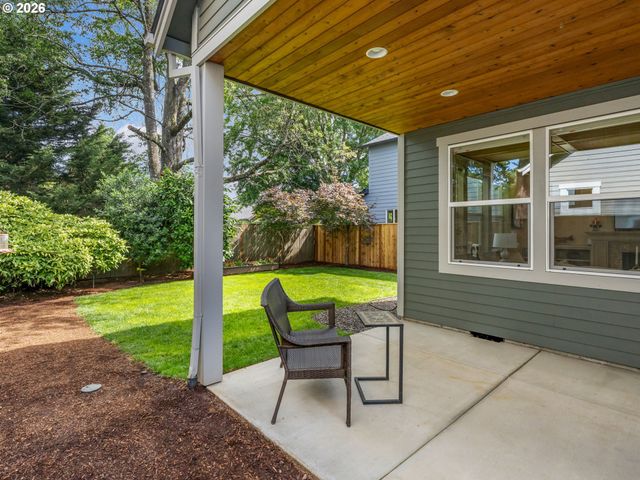 5521 Se STEELE St, Portland, OR 97206
