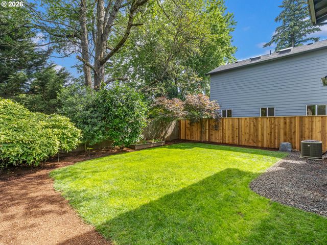 5521 Se STEELE St, Portland, OR 97206