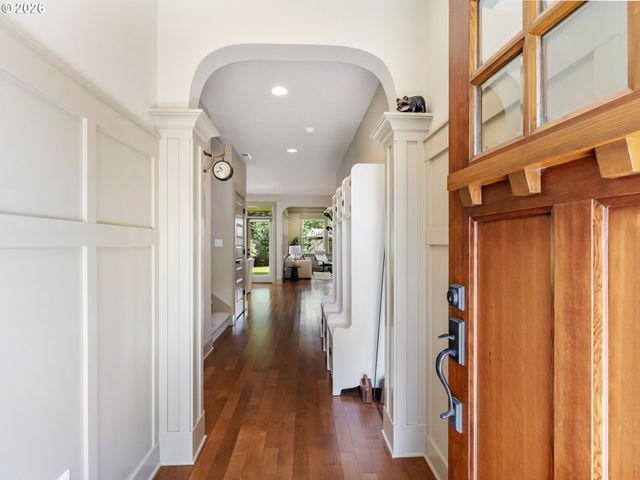 5521 Se STEELE St, Portland, OR 97206