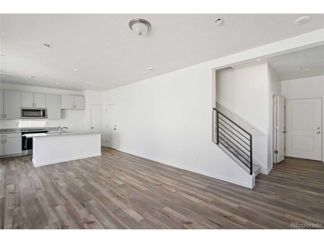 4203 Marblewood Dr, Johnstown, CO 80534